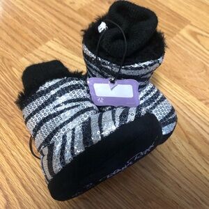 Infant Blazin Roxx booties zebra print size 2-3 infant